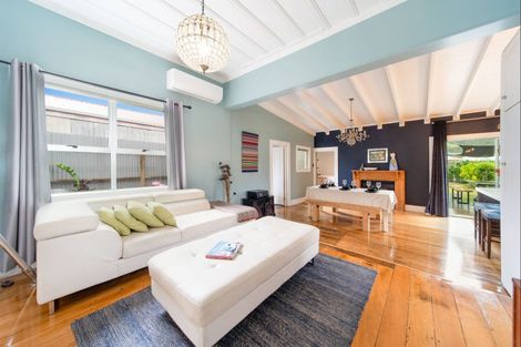 Photo of property in 53 King Street, Hikurangi, 0114