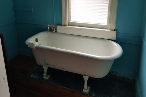 Photo of property in 19 Bedford Street, Patea, 4520