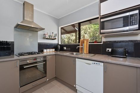 Photo of property in 11 Riley Place, Fitzroy, Hamilton, 3206