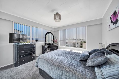 Photo of property in 16 Smeaton Road, Bell Block, New Plymouth, 4312