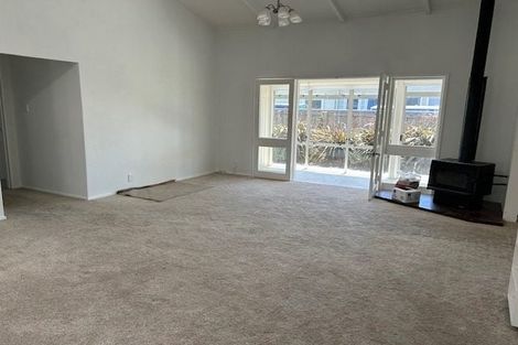 Photo of property in 11 Vaucluse Avenue, Paraparaumu Beach, Paraparaumu, 5032