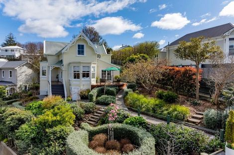 Photo of property in 14 Cameron Road, Bluff Hill, Napier, 4110