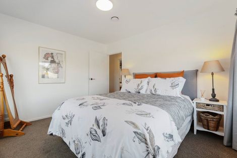 Photo of property in 5 Mount Iron Drive, Wanaka, 9305