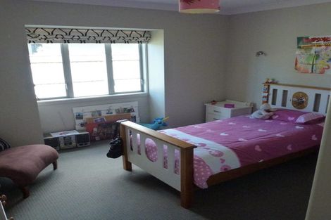 Photo of property in 14 Rosalie Terrace, Kelvin Grove, Palmerston North, 4414