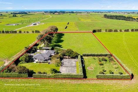 Photo of property in 1048 Normanby Road, Manaia, Hawera, 4678