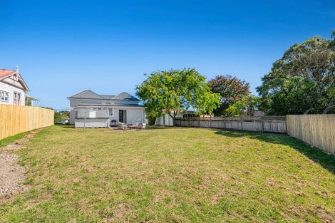 Photo of property in 5 Porter Crescent, Helensville, 0800