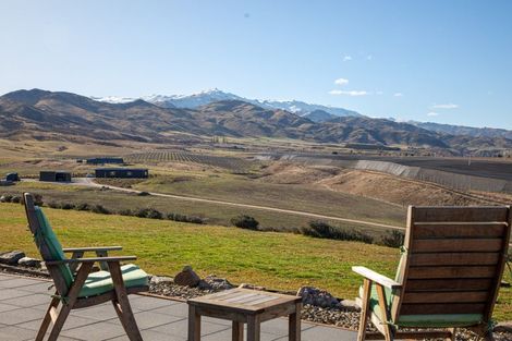 Photo of property in 1 Stella Way, Waikerikeri, Alexandra, 9391