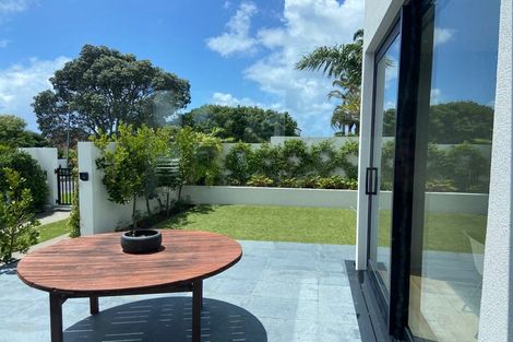 Photo of property in 13 Sharon Road, Waiake, Auckland, 0630
