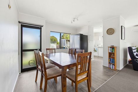 Photo of property in 6 Alan Styles Place, Greenmeadows, Napier, 4112