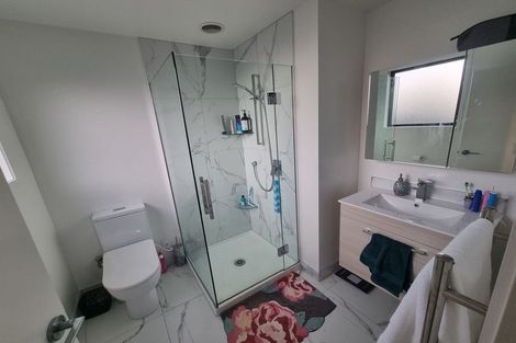 Photo of property in 2/42 Cambridge Terrace, Waiwhetu, Lower Hutt, 5010