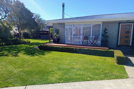 Photo of property in 8 Roberta Drive, Somerfield, Christchurch, 8024