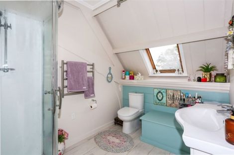 Photo of property in 53 Paparata Road, Bombay, 2675