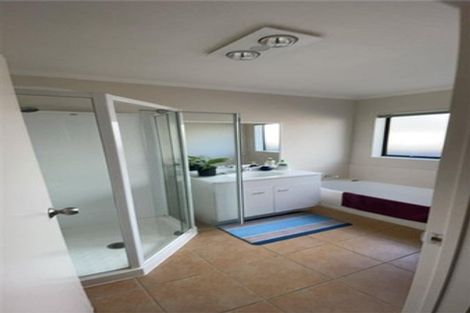 Photo of property in 22 Rathmar Drive, Manurewa, Auckland, 2105