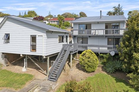 Photo of property in 34 Capilano Place, Glenfield, Auckland, 0629