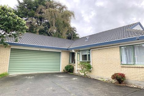 Photo of property in 5 Millstream Drive, Henderson, Auckland, 0610