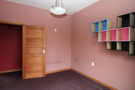 Photo of property in 82 Mangorei Road, Strandon, New Plymouth, 4312