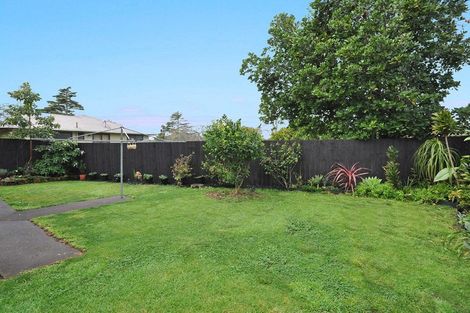 Photo of property in 27a Tahi Terrace, Glen Eden, Auckland, 0602