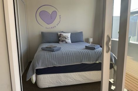 Photo of property in 11 Pounamu Place, Pegasus, 7612