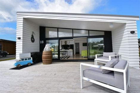 Photo of property in 1/16 Dune View Drive, Mangawhai, 0505
