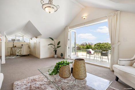 Photo of property in 88 Victoria Road, Devonport, Auckland, 0624