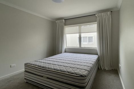 Photo of property in 7 Eaves Bush Parade, Orewa, 0931