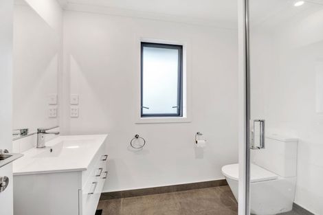 Photo of property in 42 Silicon Way, Fitzherbert, Palmerston North, 4410