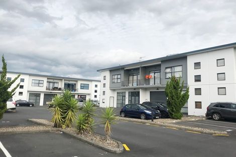 Photo of property in 7b/9 Laidlaw Way, East Tamaki, Auckland, 2019