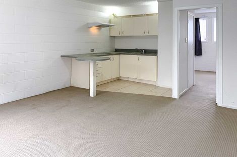 Photo of property in 3k Mountain Road, Mount Wellington, Auckland, 1060