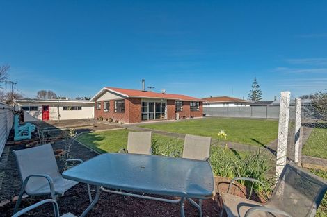 Photo of property in 12a Russell Street, Feilding, 4702