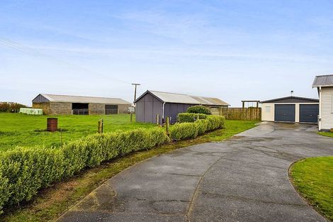 Photo of property in 22 Batten Road, Okaiawa, Hawera, 4671