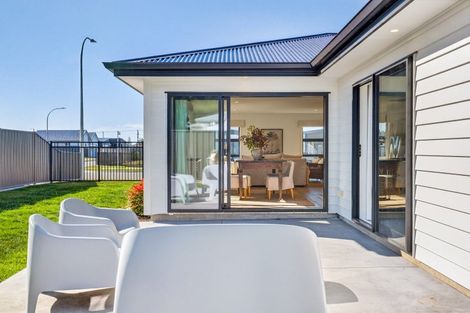 Photo of property in 49 Wai Whatu Street, Meeanee, Napier, 4110