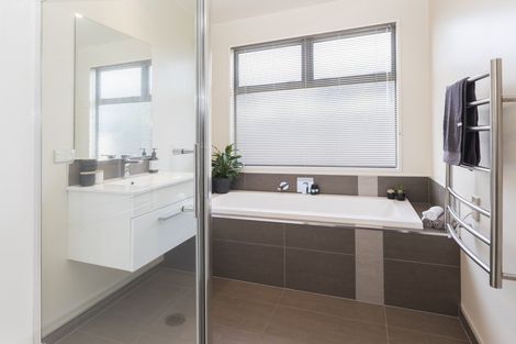 Photo of property in 11 Parklea Avenue, Halswell, Christchurch, 8025