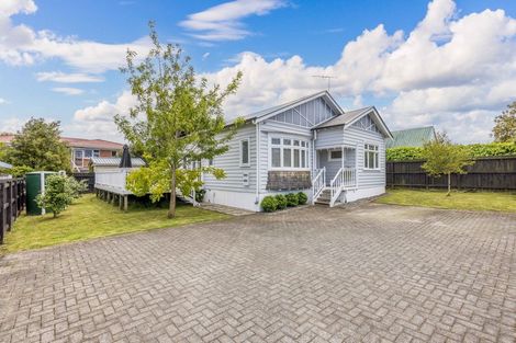 Photo of property in 22a Te Atatu Road, Te Atatu South, Auckland, 0610