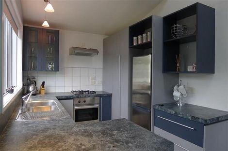 Photo of property in 36a Sutherland Crescent, Melrose, Wellington, 6023