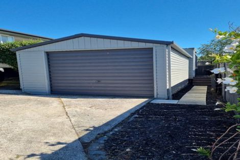 Photo of property in 60 Commissariat Road, Mount Wellington, Auckland, 1060