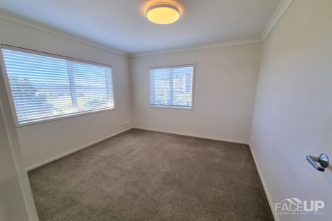 Photo of property in 10 Toheroa Street, Hobsonville, Auckland, 0616