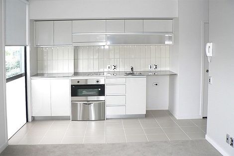 Photo of property in Halsey Apartments At Lighter Quay, 202/75 Halsey Street, Auckland Central, Auckland, 1010