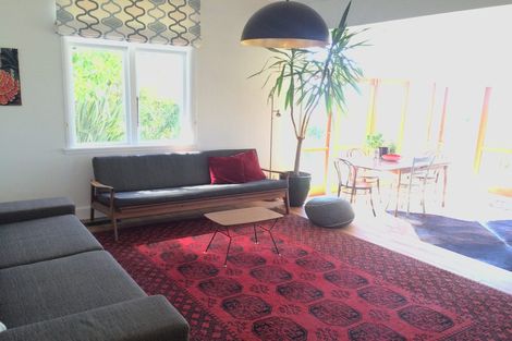 Photo of property in 28 Mortimer Terrace, Aro Valley, Wellington, 6021