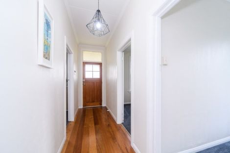 Photo of property in 18 Carlisle Street, Milson, Palmerston North, 4414