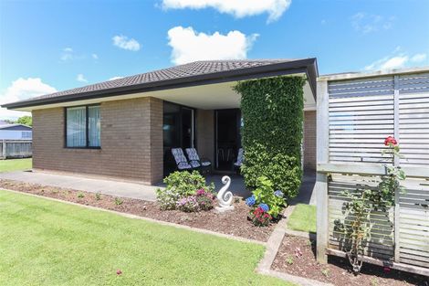 Photo of property in 16 Kahikatea Street, Inglewood, 4330