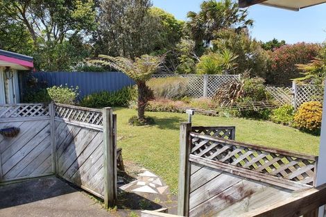 Photo of property in 24 Beach Road, Glenbrook, Waiuku, 2681