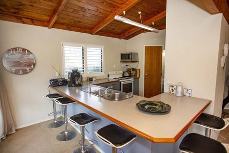 Photo of property in 202 Beverley Terrace, Whangamata, 3620