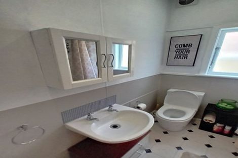 Photo of property in 33 Buckingham Street, Melrose, Wellington, 6023