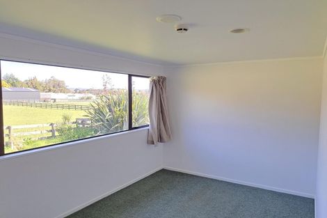 Photo of property in 475 State Highway 16, Kumeu, 0892