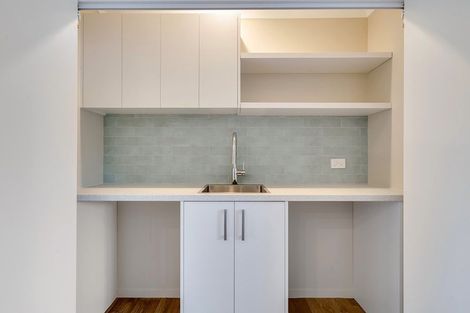 Photo of property in 119b Williams Street, Cambridge, 3434