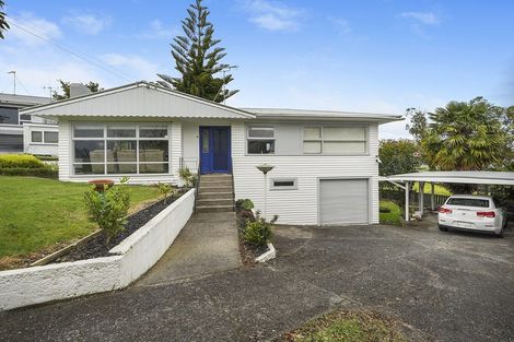 Photo of property in 1 Kingsway Crescent, Forest Lake, Hamilton, 3200