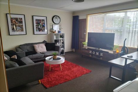 Photo of property in 2/84 Linton Street, West End, Palmerston North, 4410