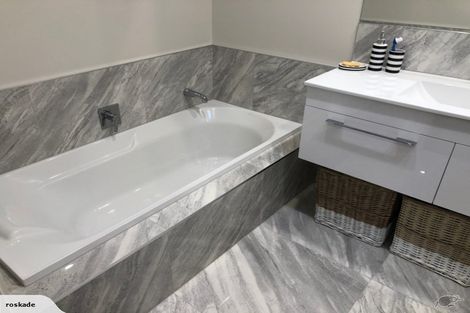 Photo of property in 19 Regis Park Drive, Pukekohe, 2120