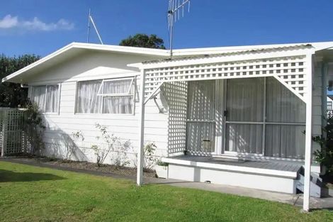 Photo of property in 20 Manaia View Road, One Tree Point, 0118