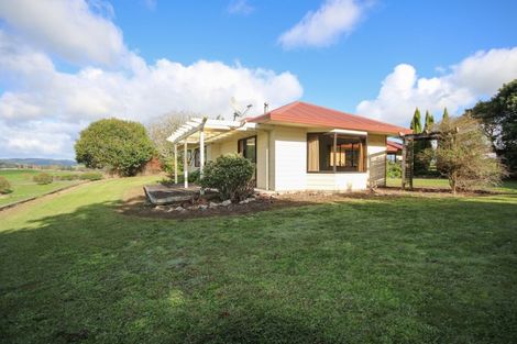 Photo of property in 3 Waiteitei Road, Wellsford, 0974
